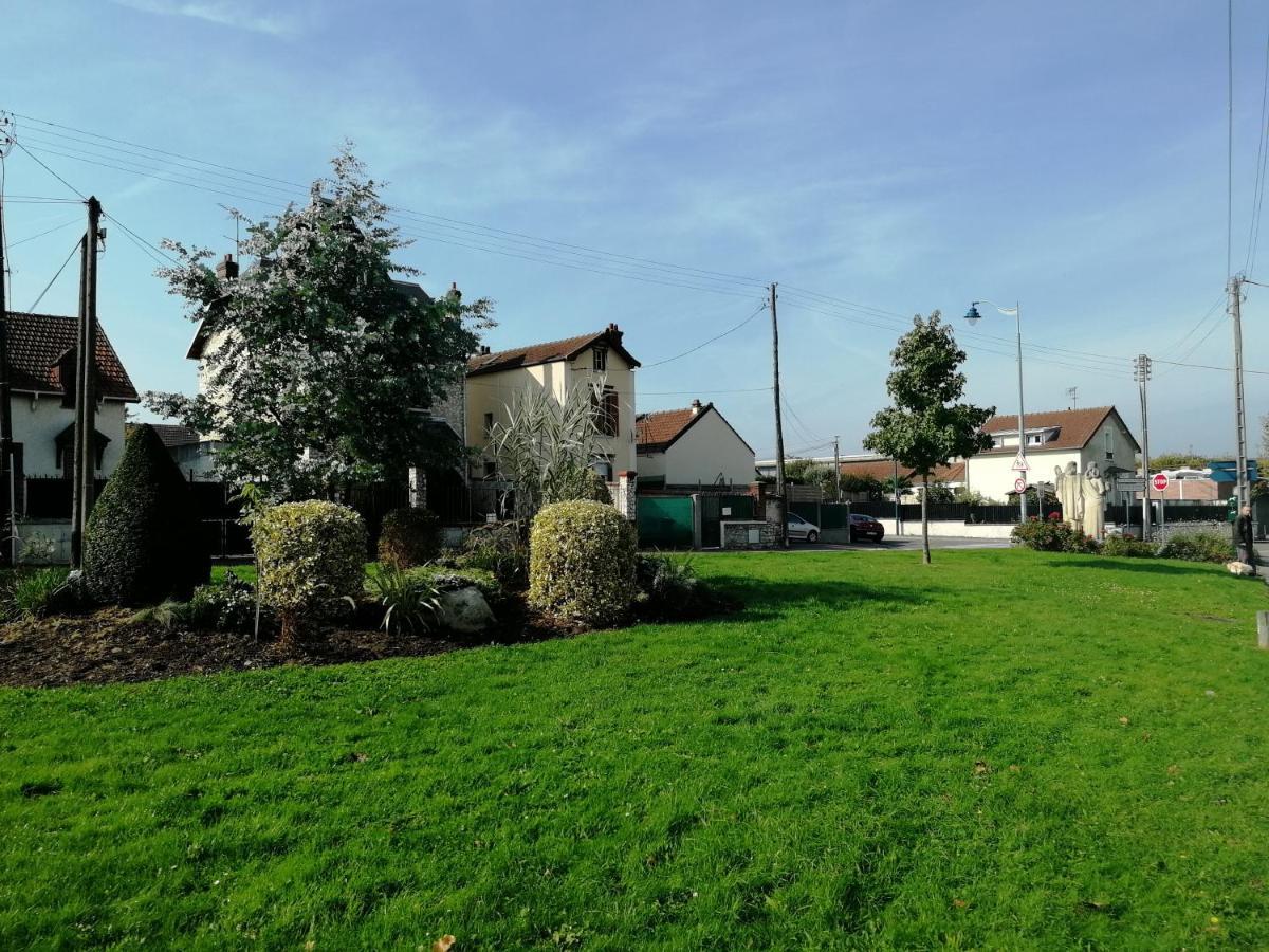 Loue Studio Propre !, Endroit Tres Calme, A 5 Minutes Gare Mantes La Jolie, Экстерьер фото