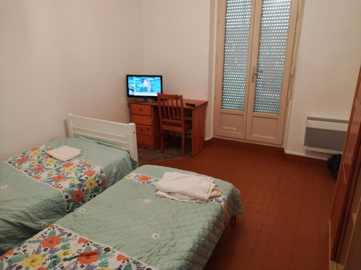 Loue Studio Propre !, Endroit Tres Calme, A 5 Minutes Gare Mantes La Jolie, Экстерьер фото